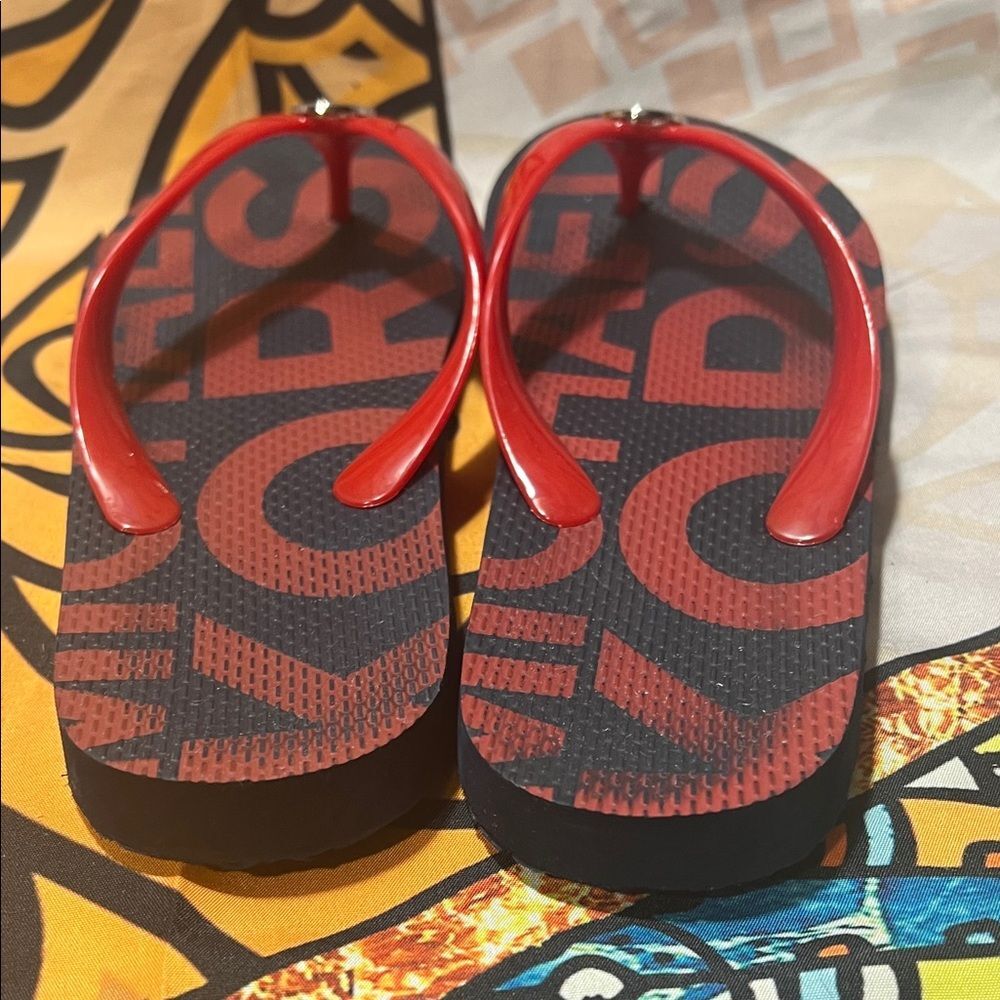 Michael Kors Red and Black Logo Flip Flops - Size 8 - Picture 3 of 9